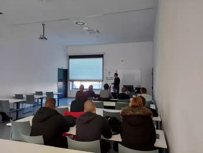 Razvoj dinamičkih web aplikacija s Laravel Livewire